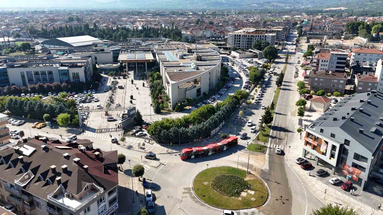 Bursa’nın metrobüsü ilk kez İnegöl’de görücüye çıktı