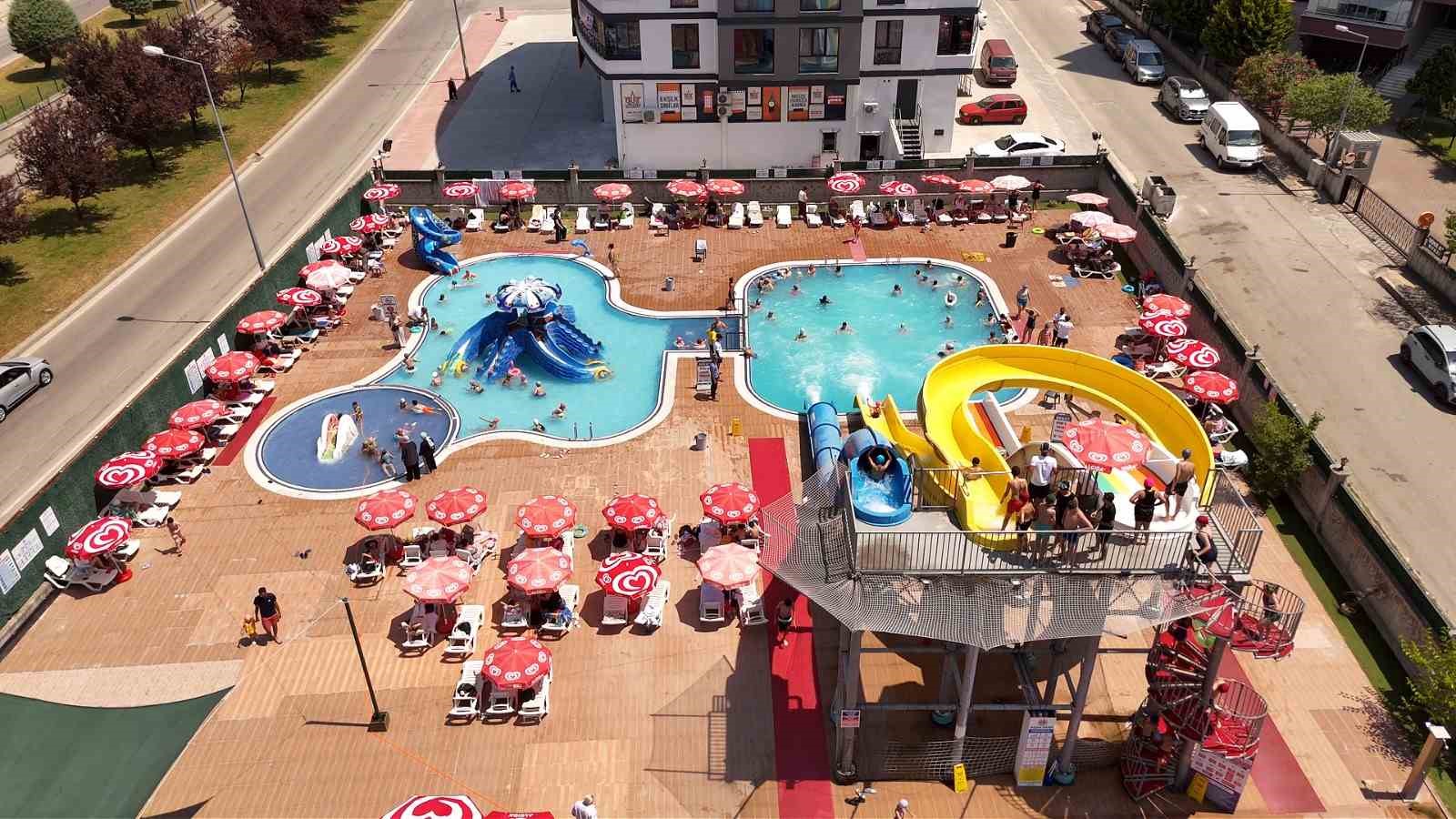 Atakum’da aqua park kapılarını açtı