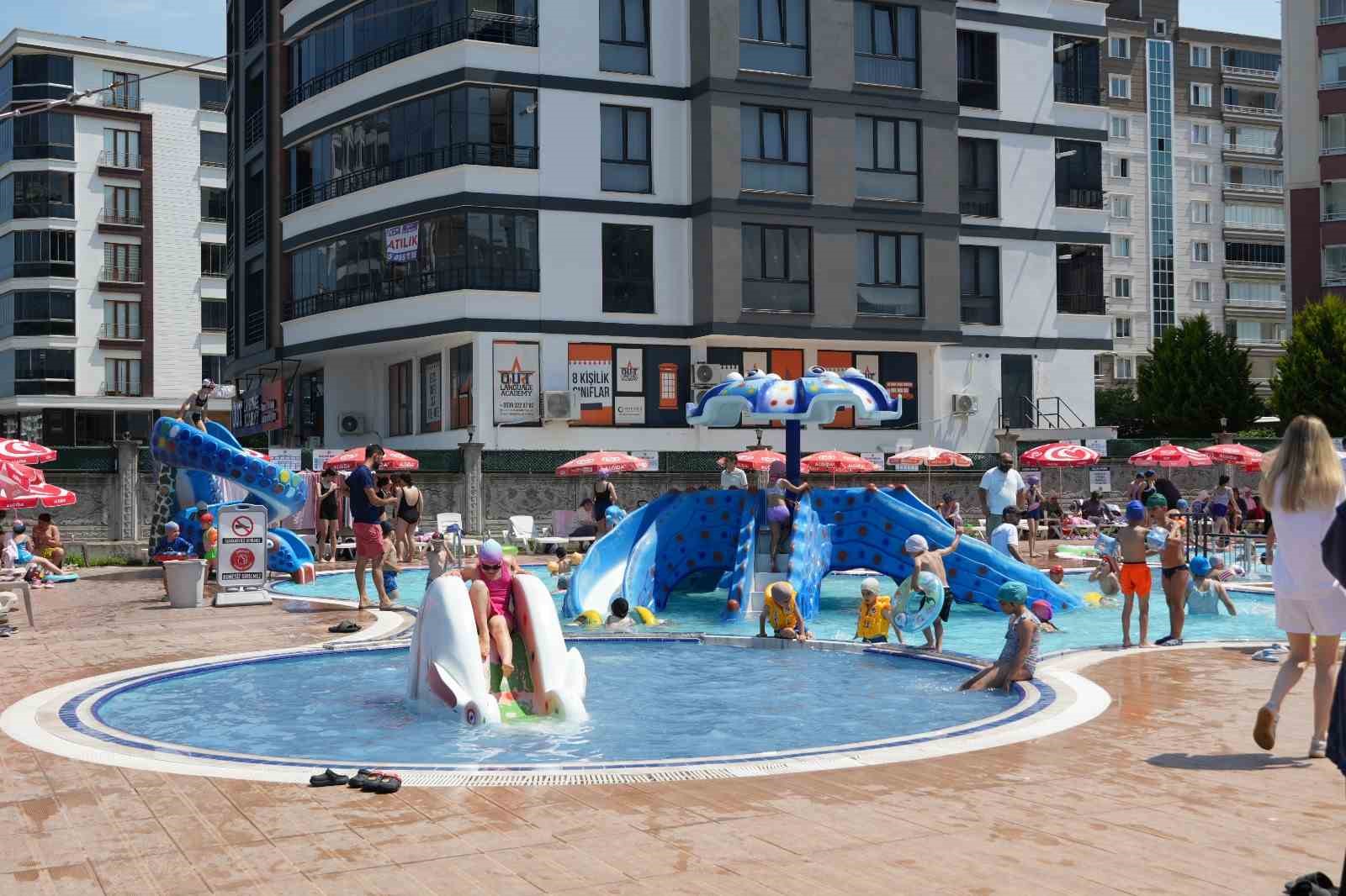 Atakum’da aqua park kapılarını açtı