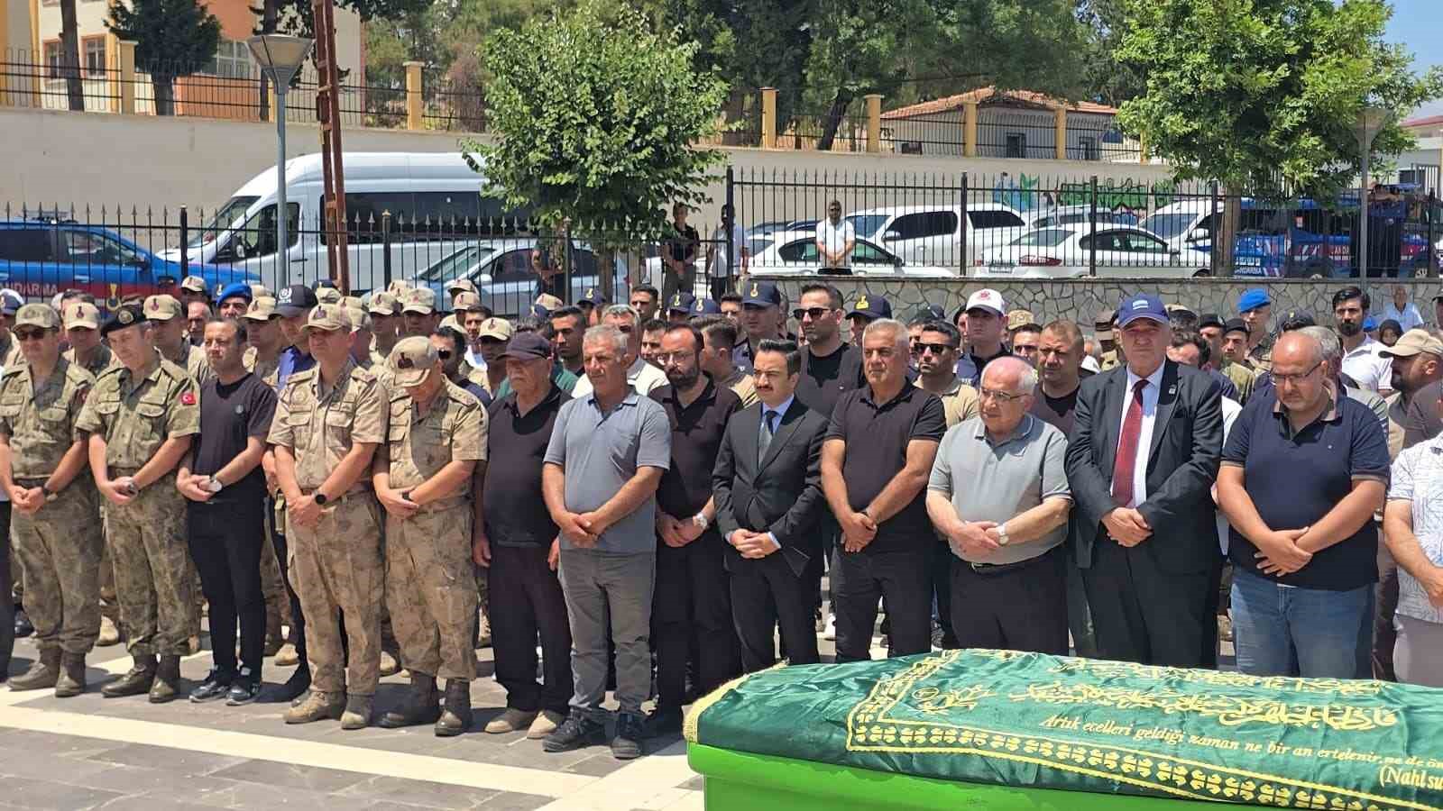 Jandarma Uzman Çavuş Selçuk Topaloğlu, son yolculuğuna uğurlandı