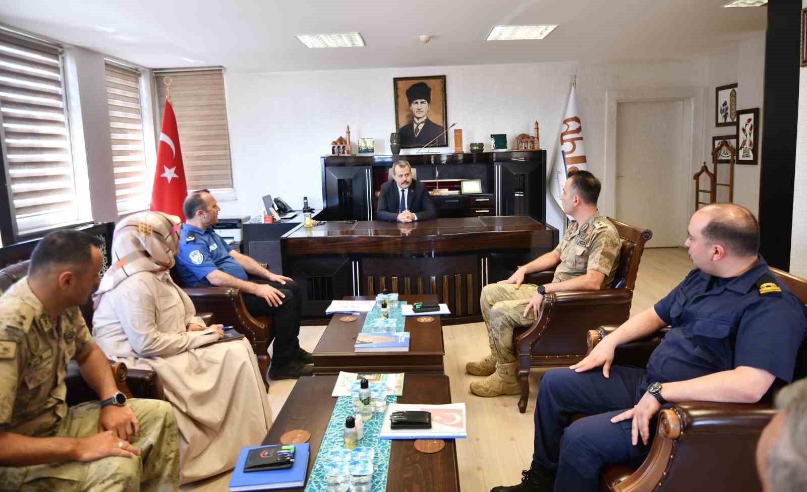 Ahlat Kaymakamı Özgür Kaya görevine başladı