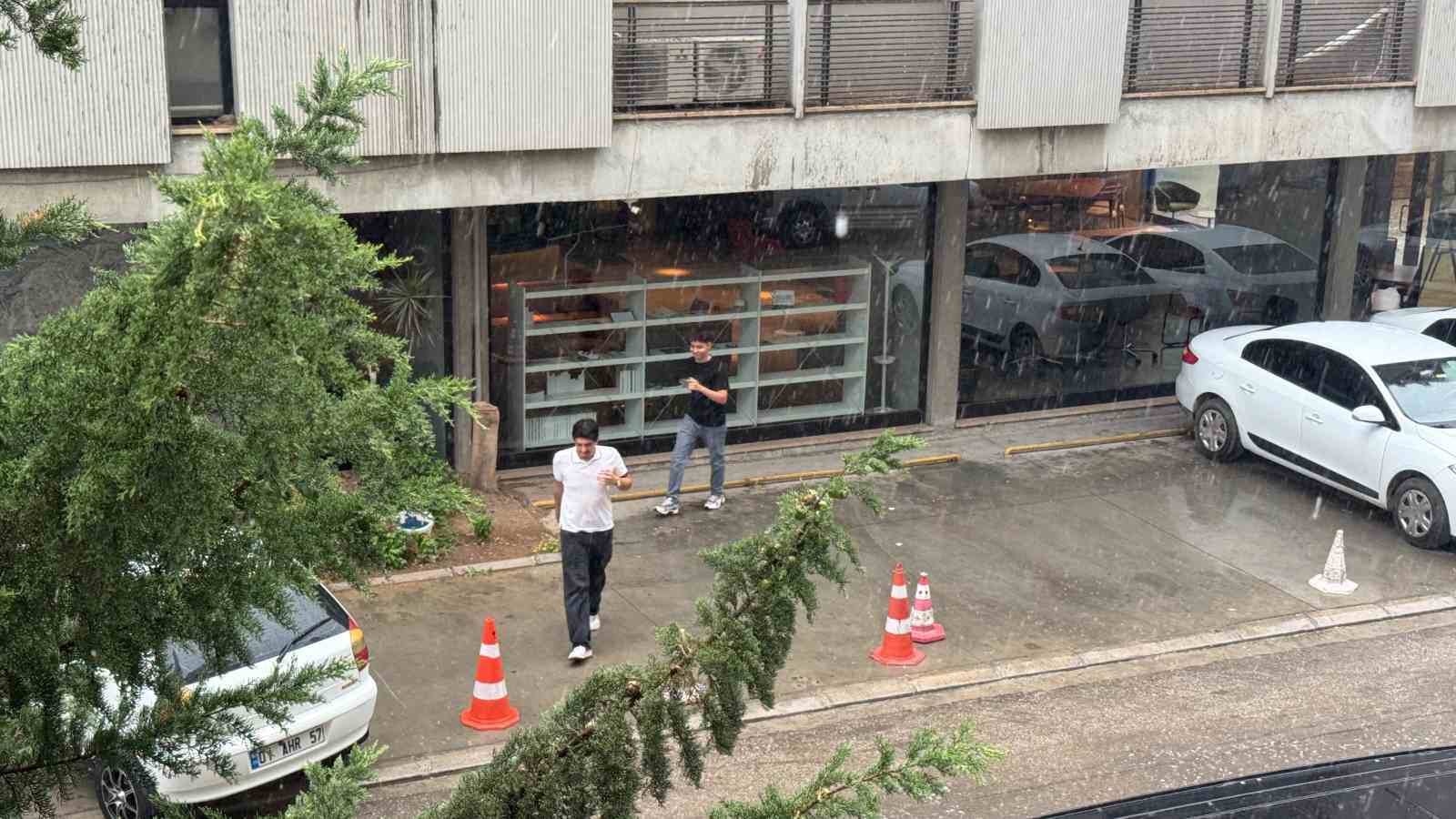 Adana’da temmuzda sağanak yağış etkili oldu
