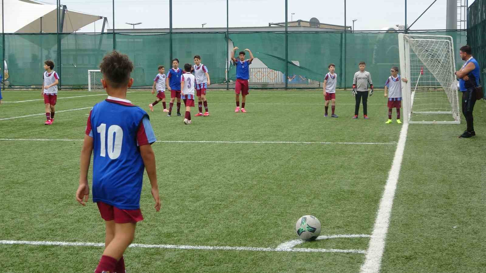 Trabzonspor Futbol Okulları Yaz Kampı başladı