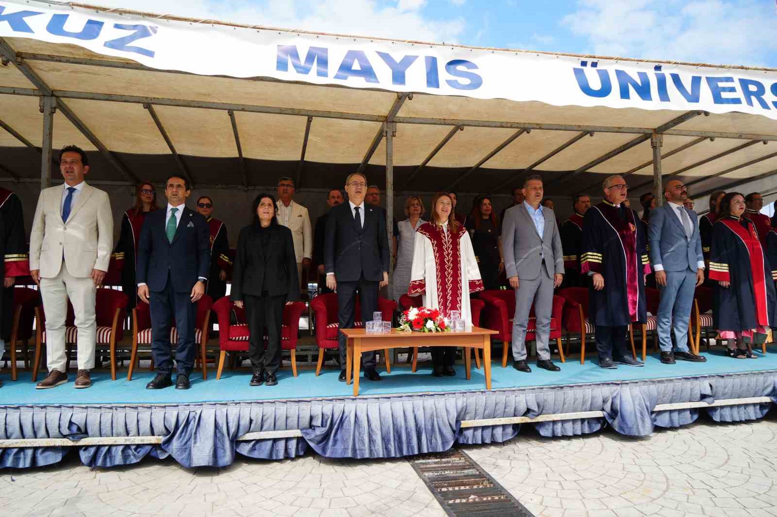 OMÜ Diş Hekimliği Fakültesi 129 mezun verdi