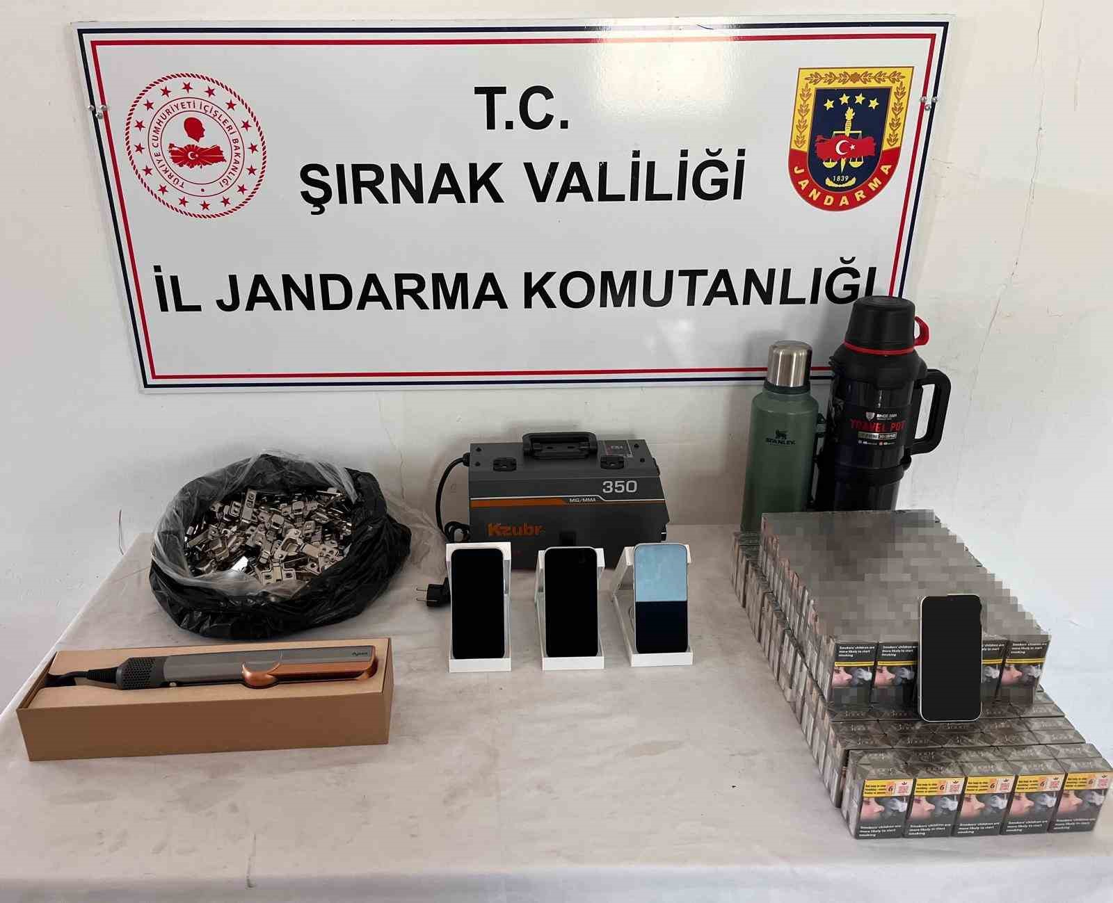 Şırnak’ta 16,7 milyon liralık uyuşturucu ve gümrük kaçağı malzeme ele geçirildi