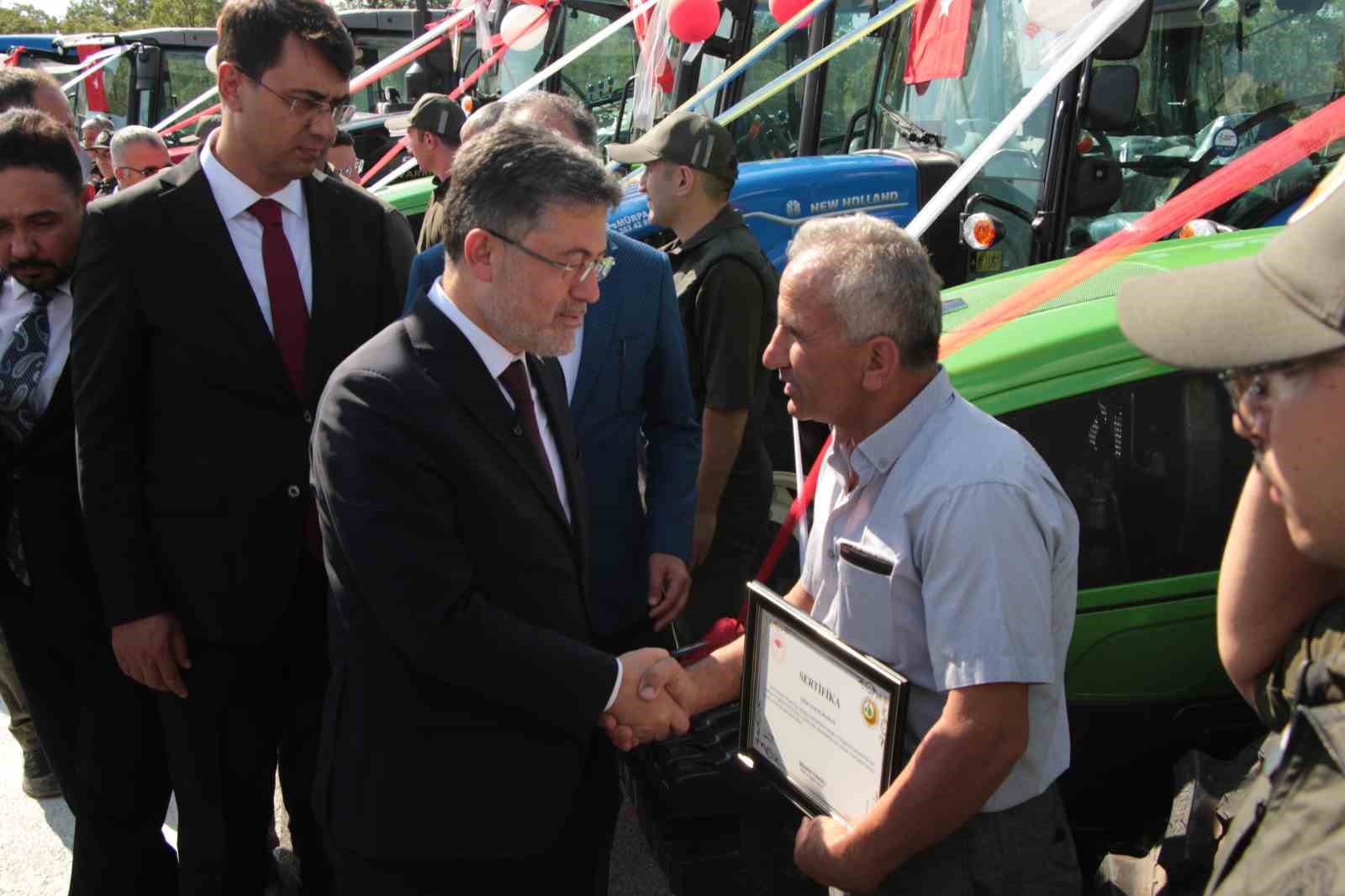 Bakan Yumaklı: "Yeşil vatan hepimizin ortak emaneti, biz onu gelecek nesillerden emanet aldık"