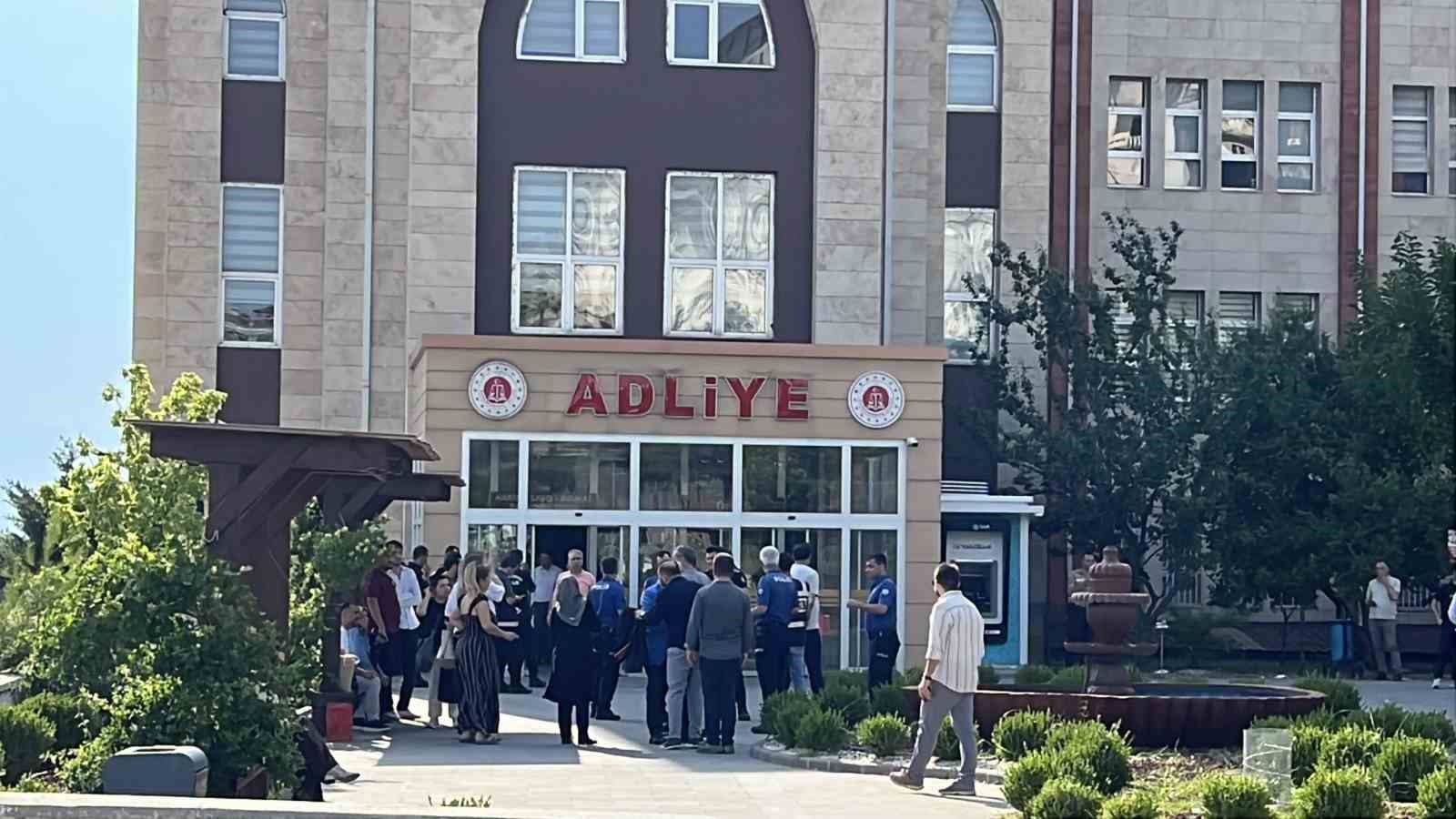 Ezgi Apartmanı davasında Avukat Şen: "Bilirkişi kişi raporlarını dikkate almayacaksak niye istedik"
