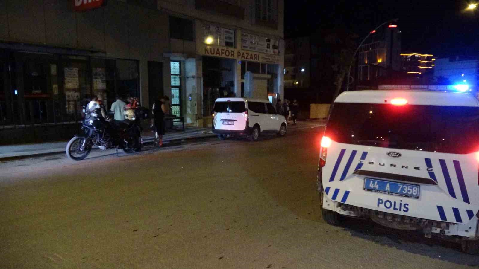 Malatya’da iki kişi silahla yaralandı