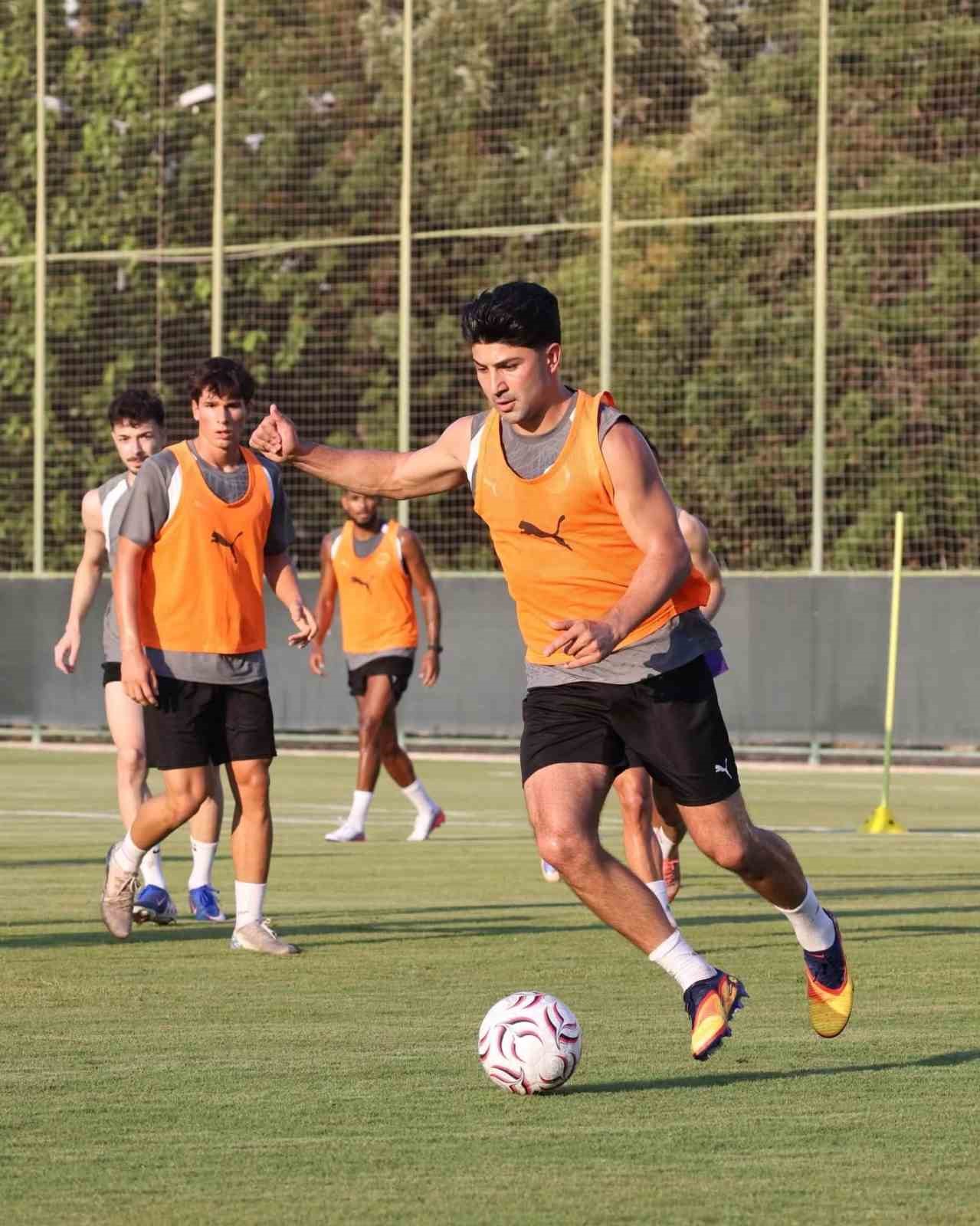 Alanyaspor’da yeni sezon hazırlıkları başladı