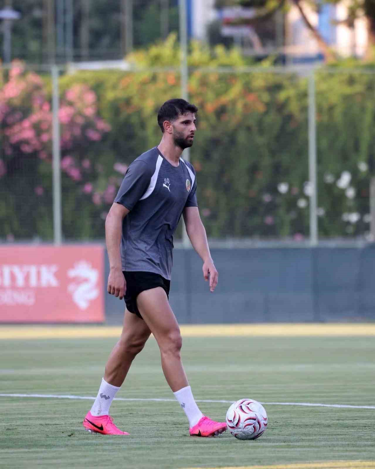 Alanyaspor’da yeni sezon hazırlıkları başladı