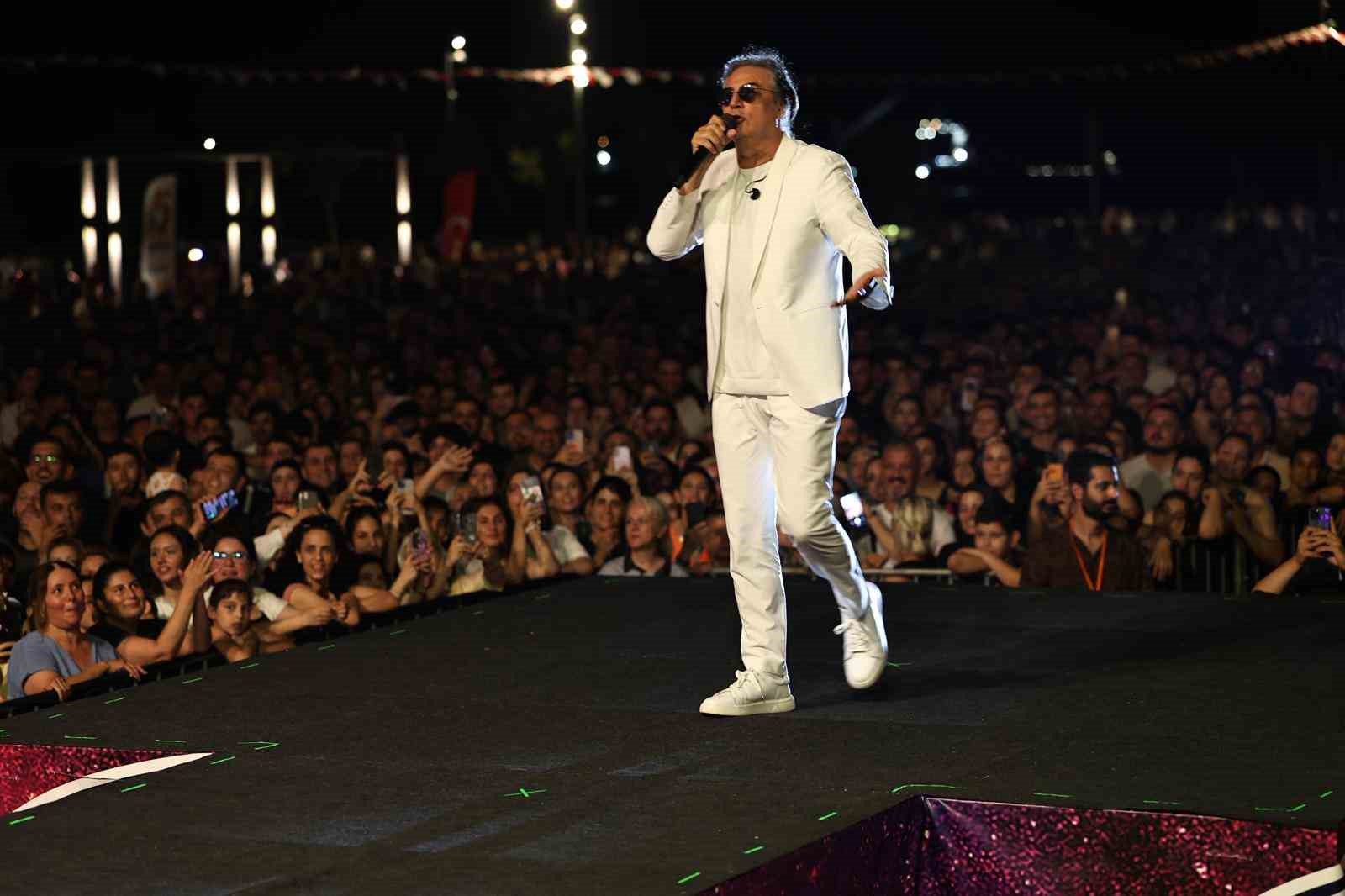 İskenderun’da Çelik rüzgarı esti