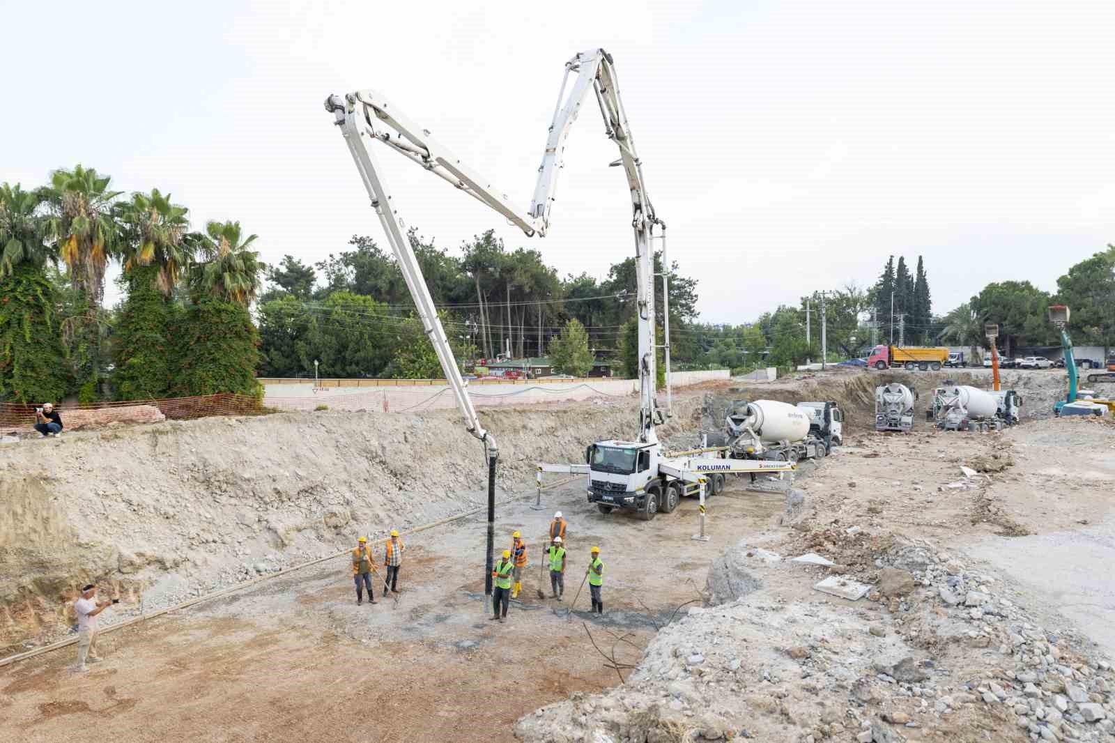 Tarsus’ta kültür, sanat ve sosyal yaşam merkezinin temeli atıldı