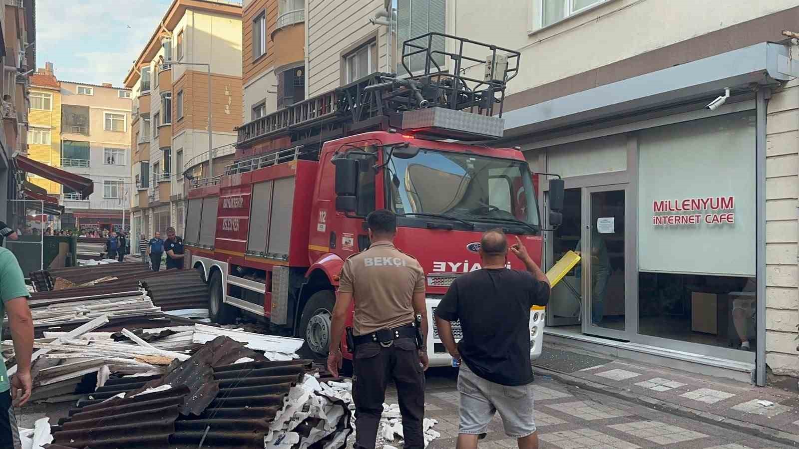 Muratlı’da çatı yangını