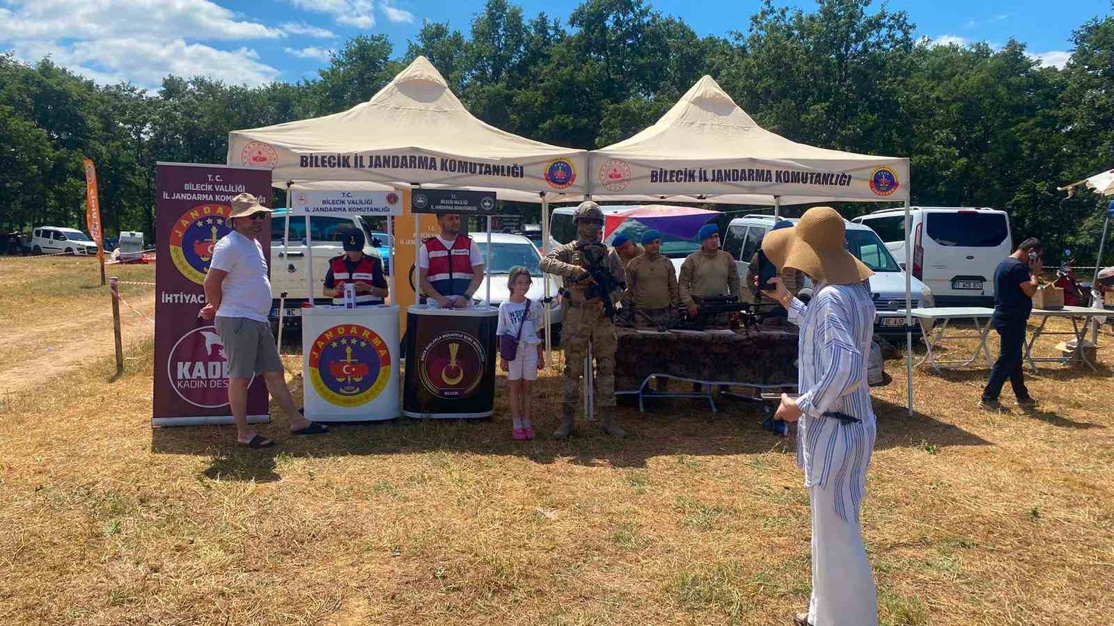 350 karavanın katıldığı festival jandarmanın sıkı denetimiyle tamamlandı