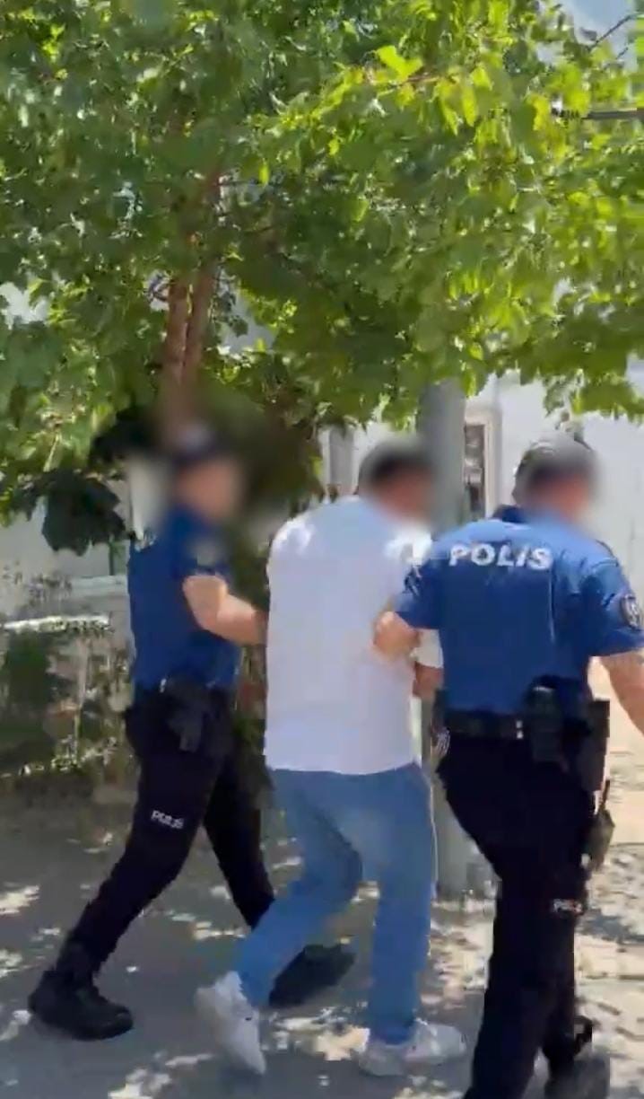Bursa’da firari operasyonları