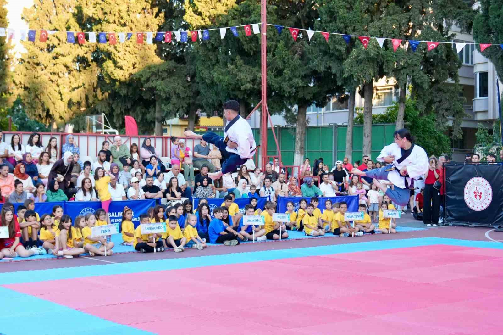 Balıkesir’de gençler yaza hareketli giriyor