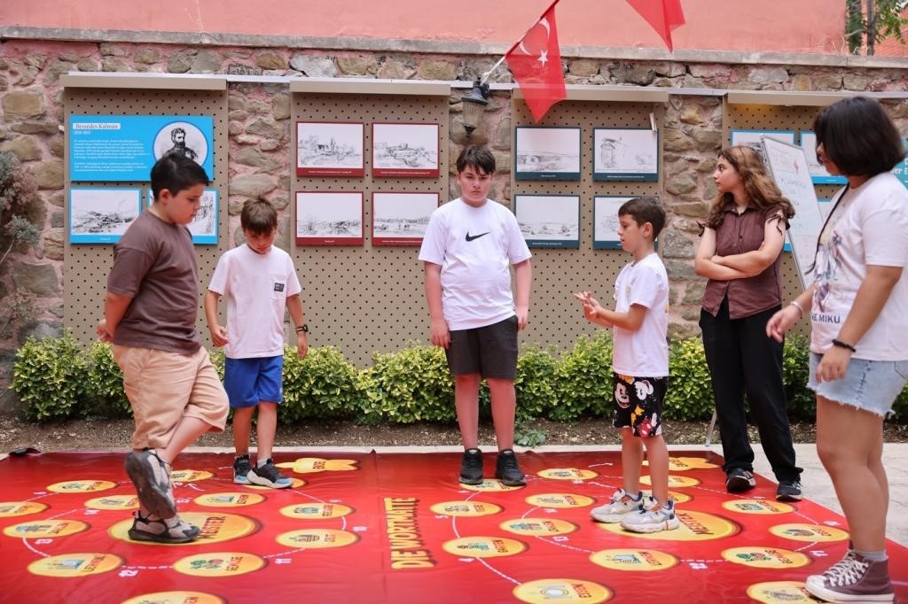 Konuşarak ve oynayarak Almanca öğreniyorlar