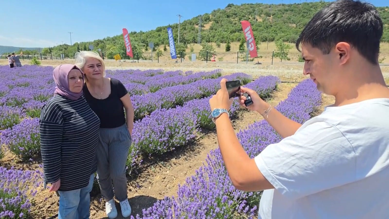 Kütahya’da lavanta bahçesi kapılarını ziyaretçilere açtı