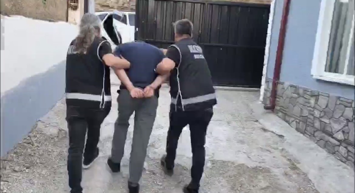 Bursa’da vatandaşın canını bezdirmişlerdi...Şafak operasyonu ile yakalandılar