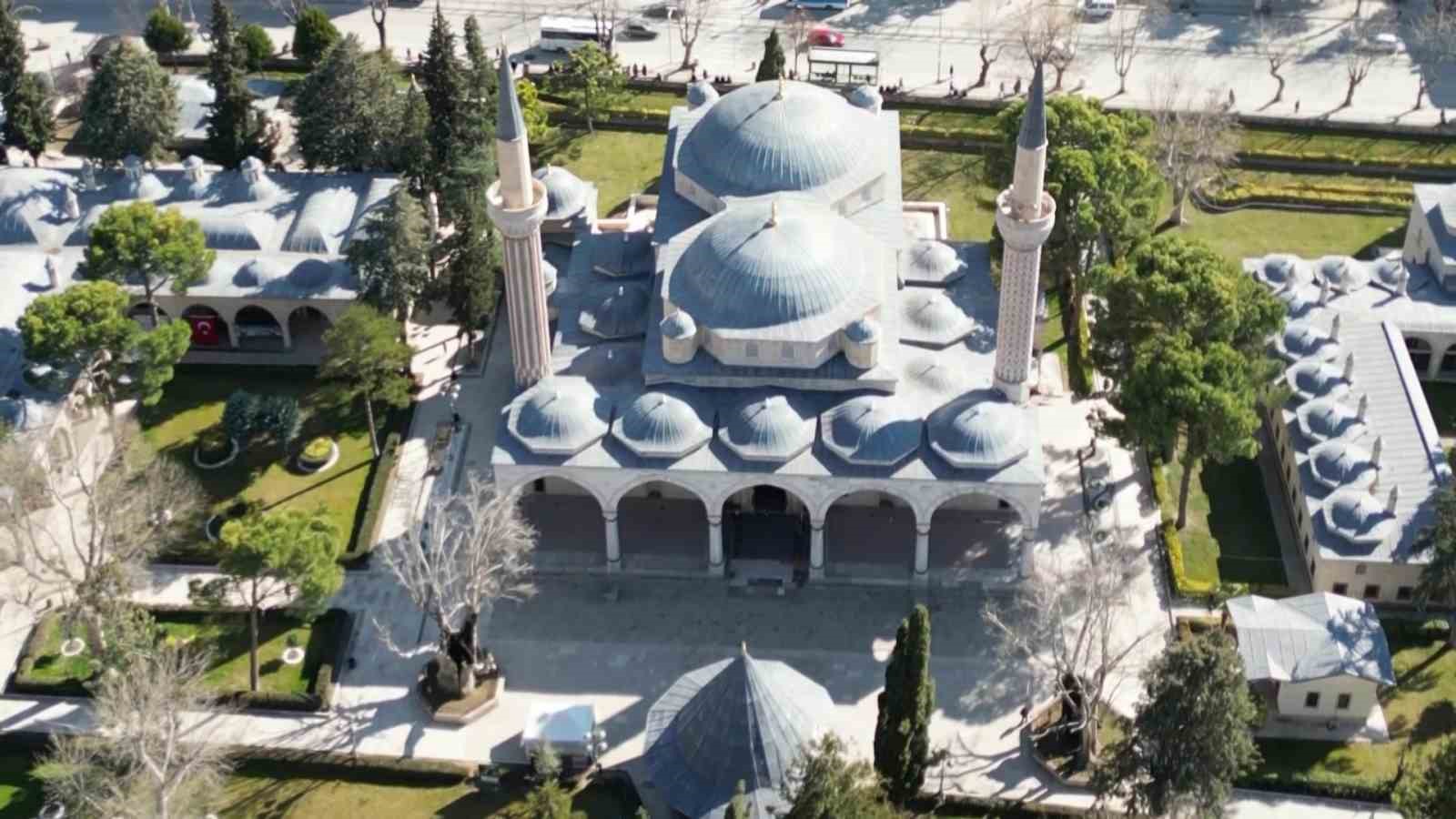 540 yıllık caminin kapısındaki gizemli baykuş başlığı