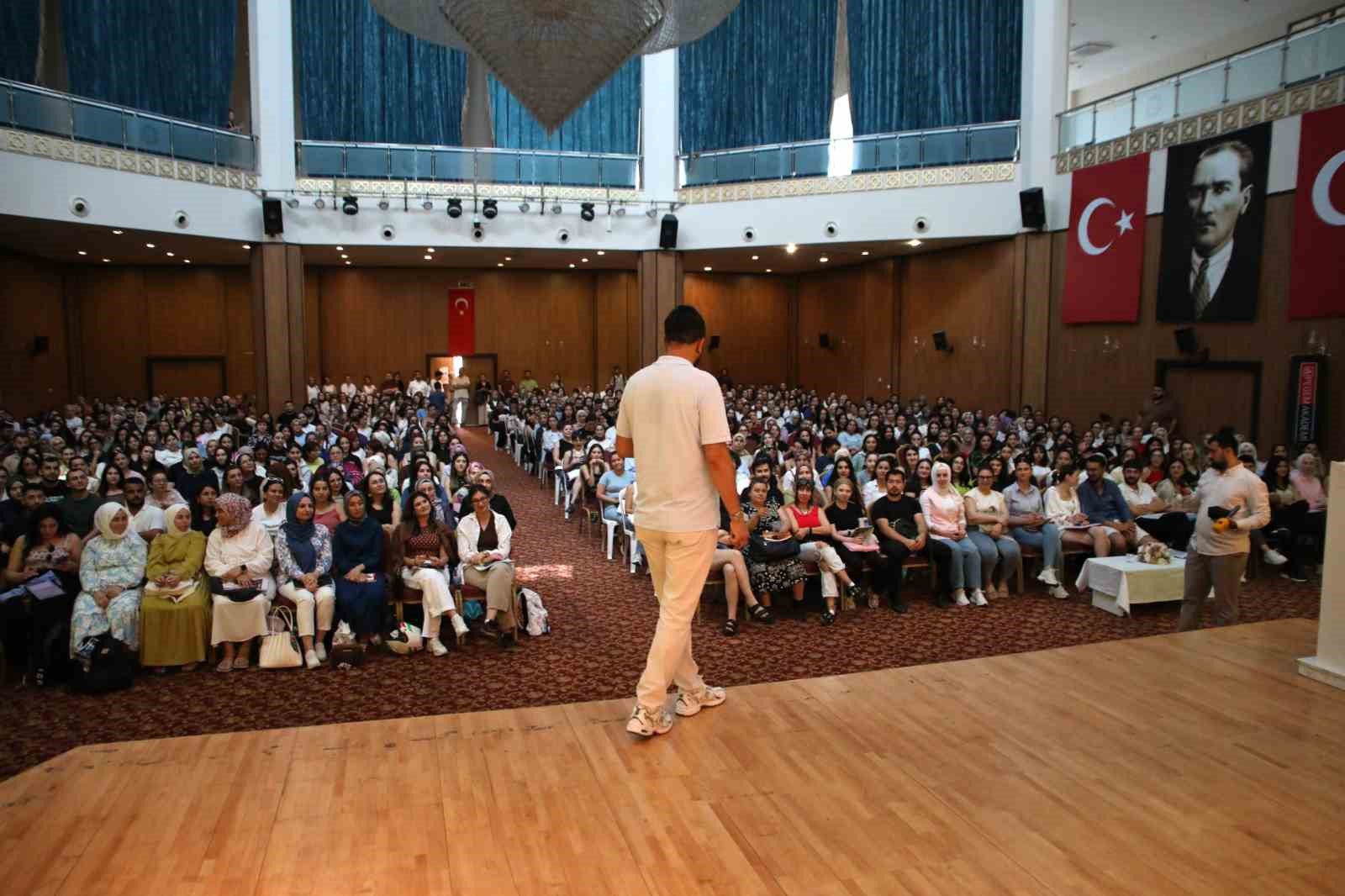 Yüreğir Belediyesi’nden MEB-AGS ve KPSS adaylarına coğrafya semineri