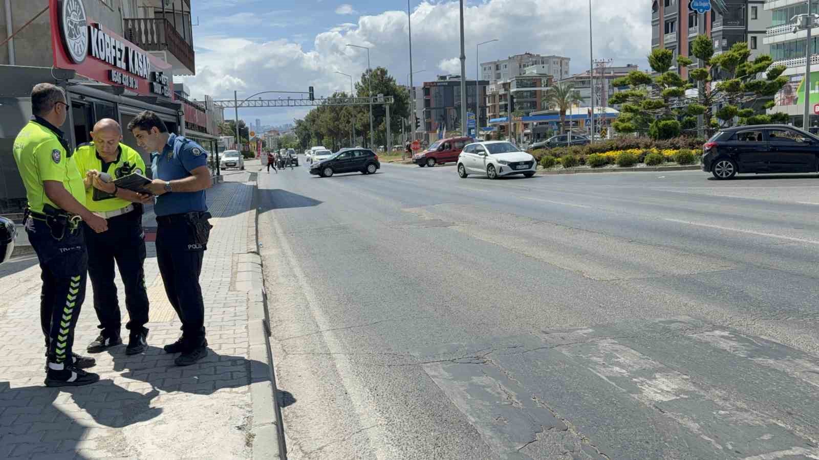 Samsun’da motosiklet devrildi: 2 yaralı