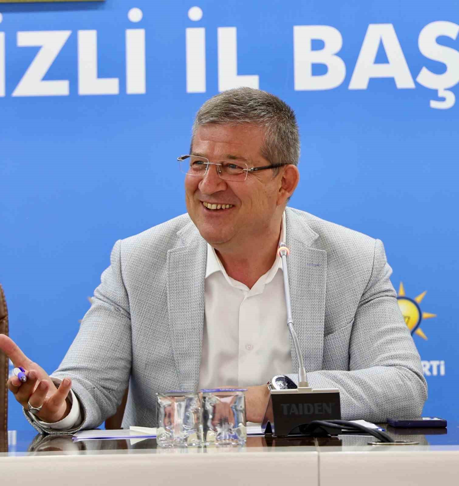 AK Parti İl Başkanı Subaşıoğlu’ndan muhtarlara destek