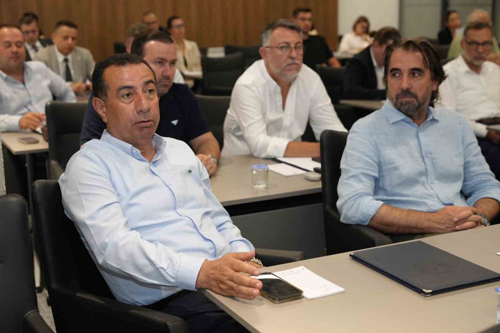 DSO Meclisi, Denizli sanayisinin geleceğine yön verecek yol haritasını görüştü