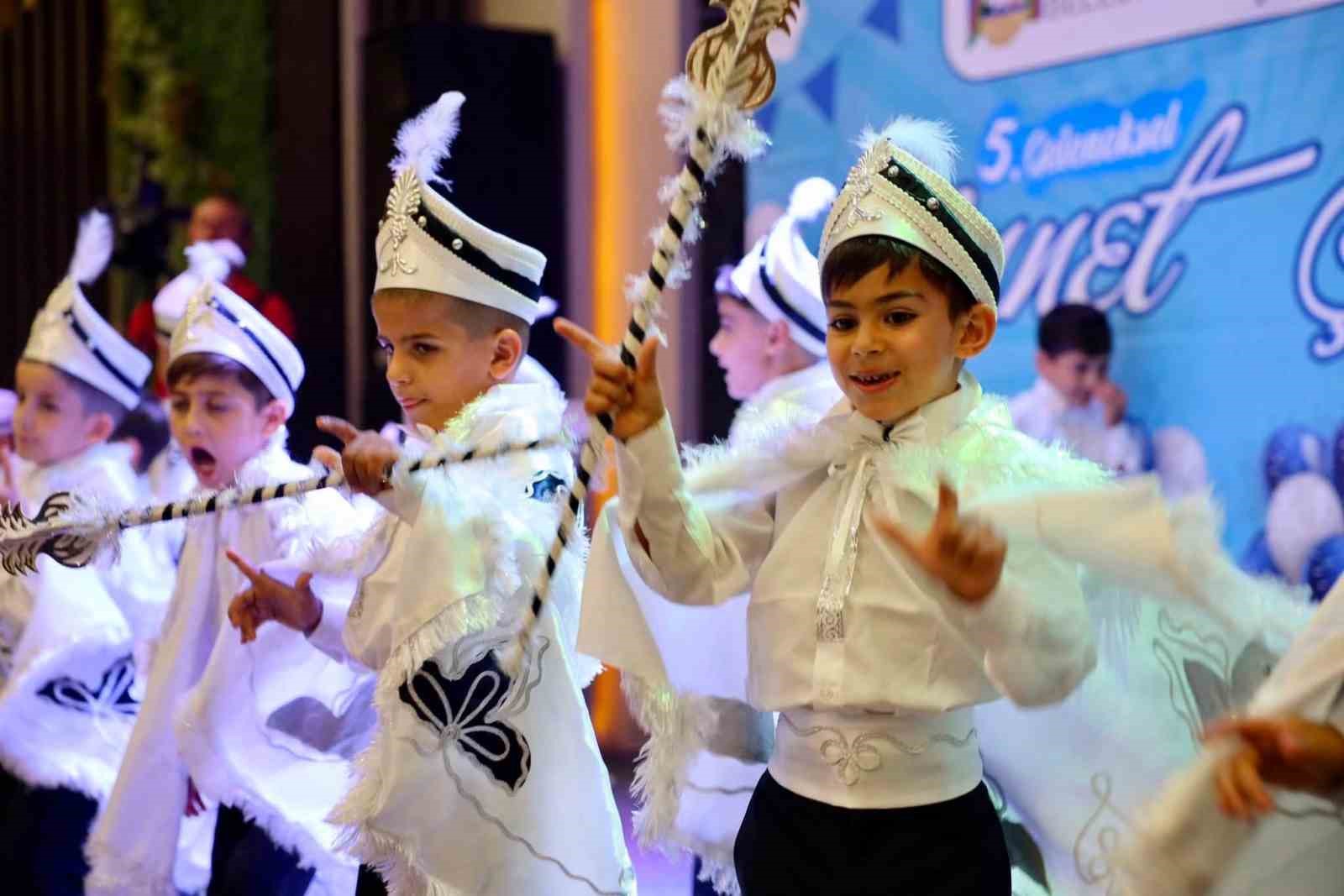 Körfez’de 62 çocuk için sünnet şöleni düzenlendi
