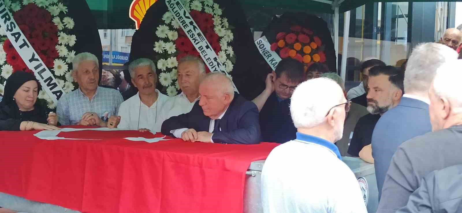 Devlet eski bakanlarından Dr. Burhan Kara son yolculuğuna uğurlandı