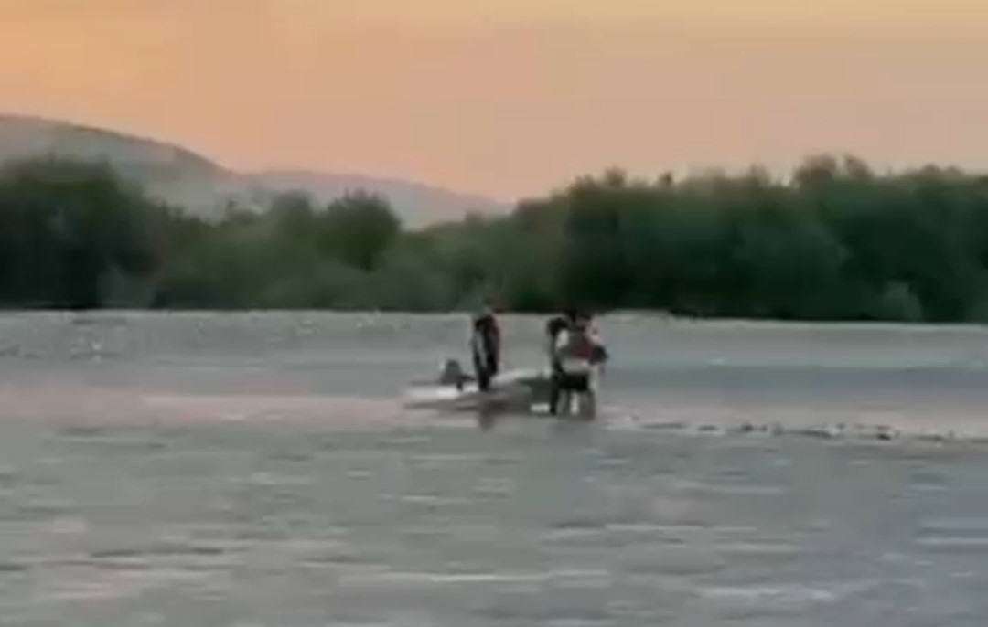 Batman’da suda mahsur kalan 2 kişi dalgıç ekiplerince kurtarıldı