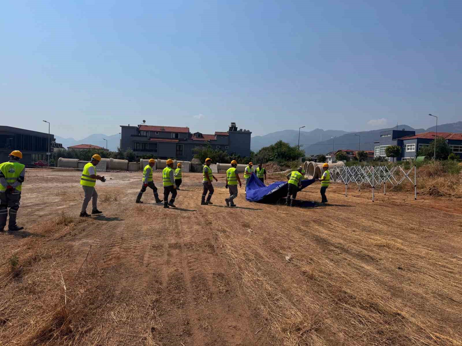 Merkezefendi Enkazda Arama Kurtarma Eğitim Alanında afetlere hazırlık sürüyor