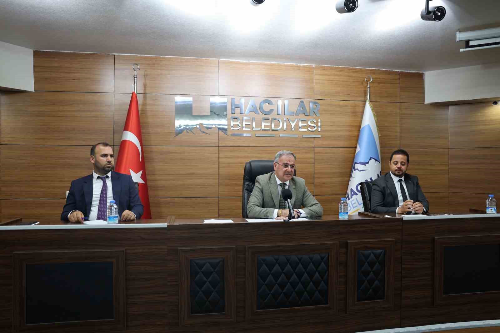 Başkan Özdoğan: "Hacılar her gün gelişiyor, her gün büyüyor"