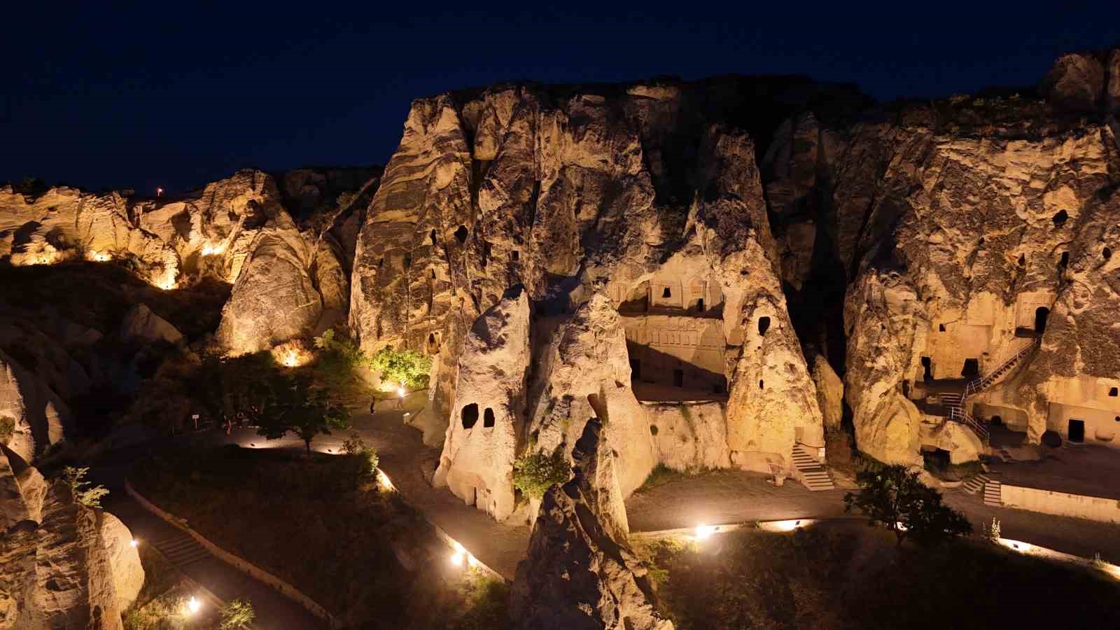 Kapadokya ışıl ışıl oldu
