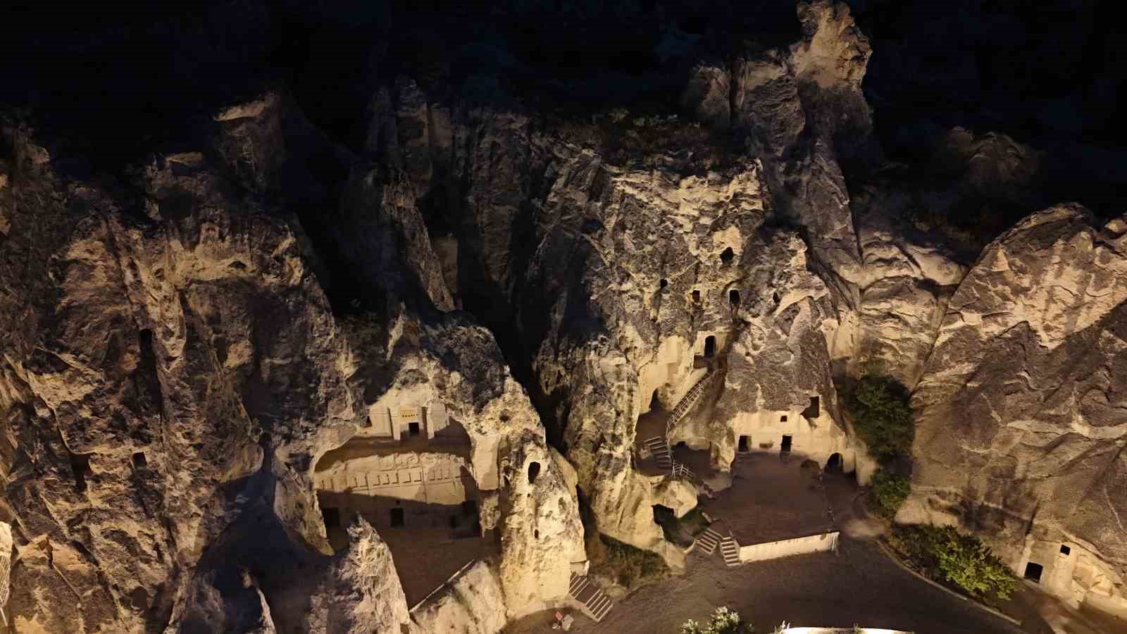 Kapadokya ışıl ışıl oldu