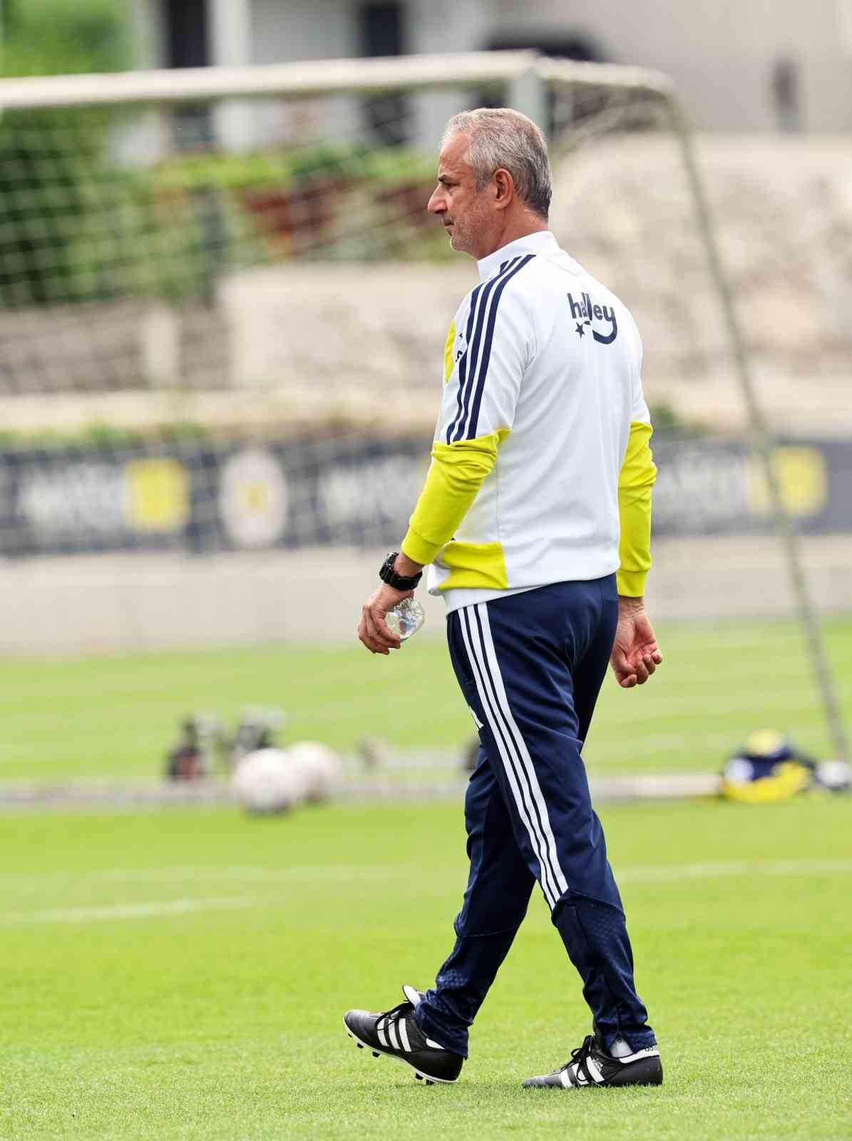 Fenerbahçe yeni sezon hazırlıklarına devam ediyor