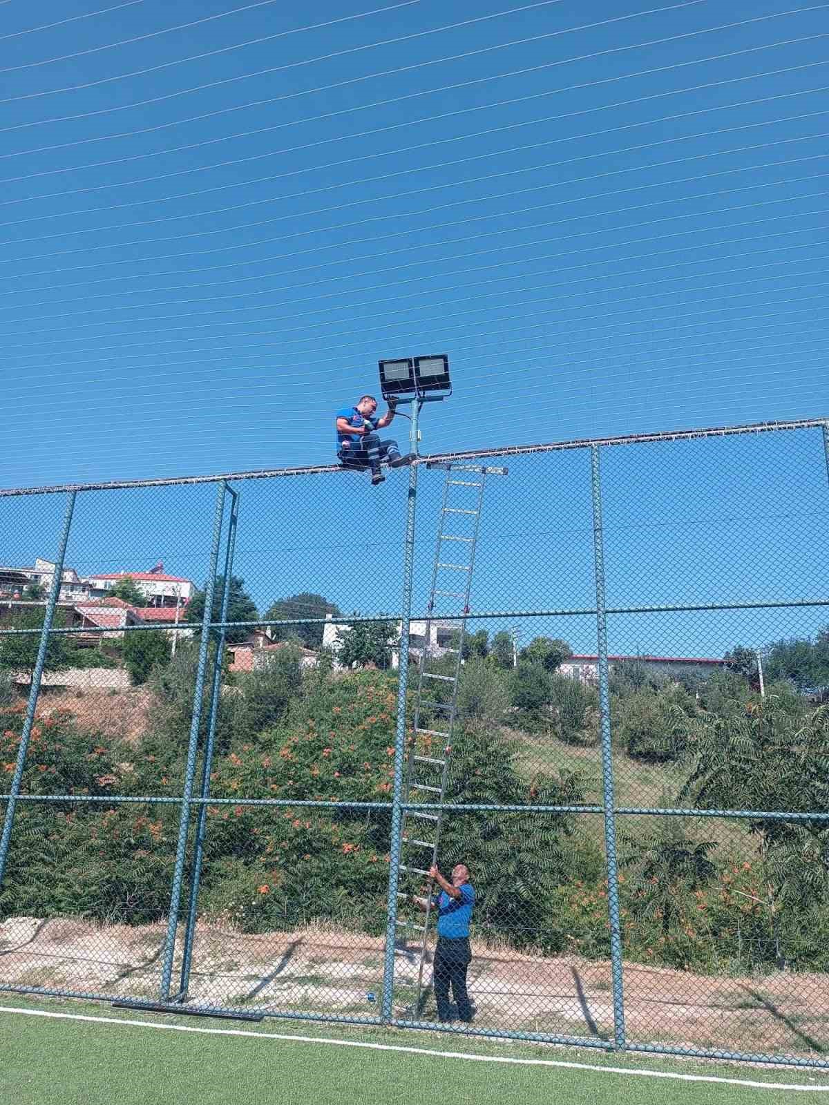 Babadağ Belediyesi vatandaşlara hizmet sunmaya aralıksız sürdürüyor