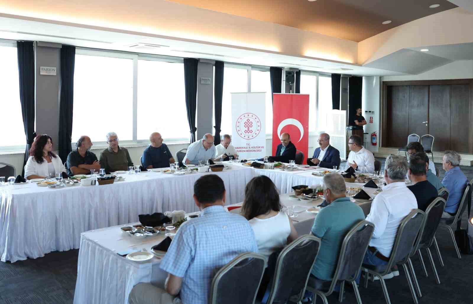 Çanakkale’de yürütülen arkeolojik bilimsel kazılar değerlendirildi