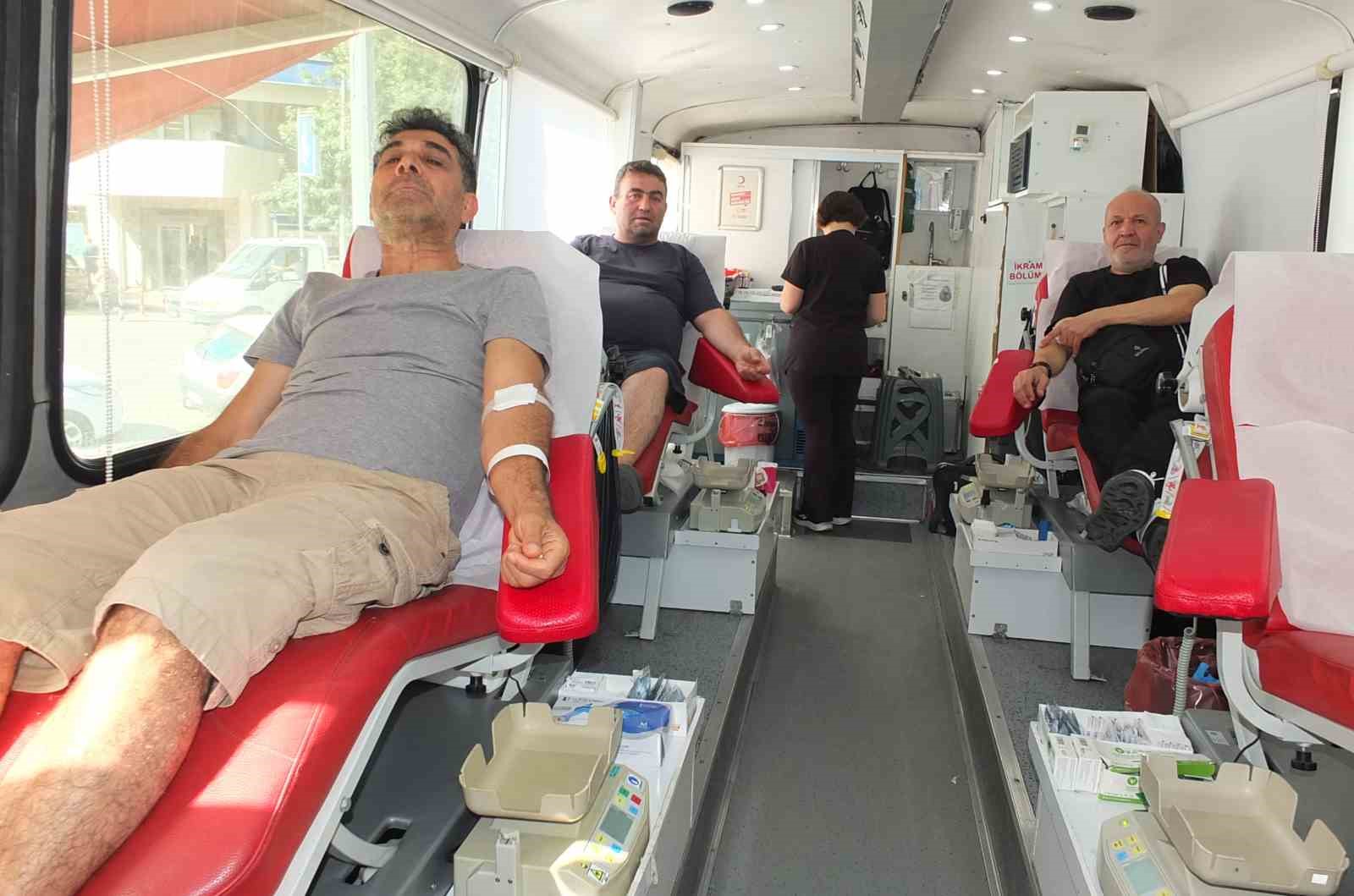 Aşırı sıcaklar kan bağışını olumsuz  etkiledi