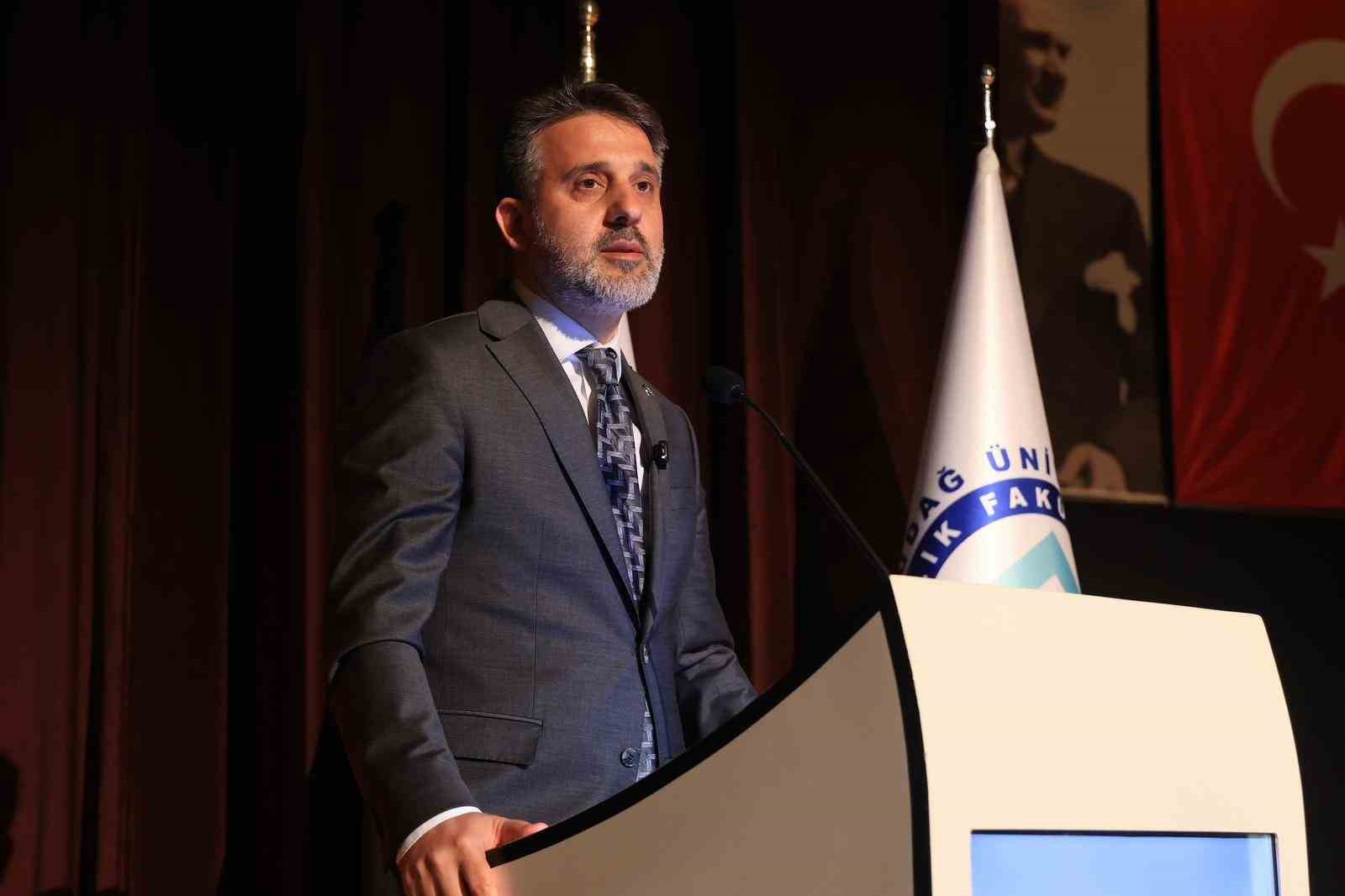 Başkan Vekili Şahin Biba’dan genç mimarlara tavsiyeler