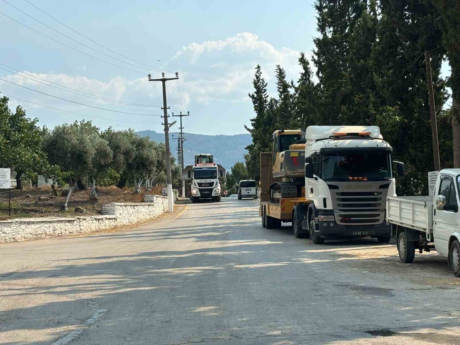 Bozdoğan’da tahliye başladı, alevler sınıra dayandı