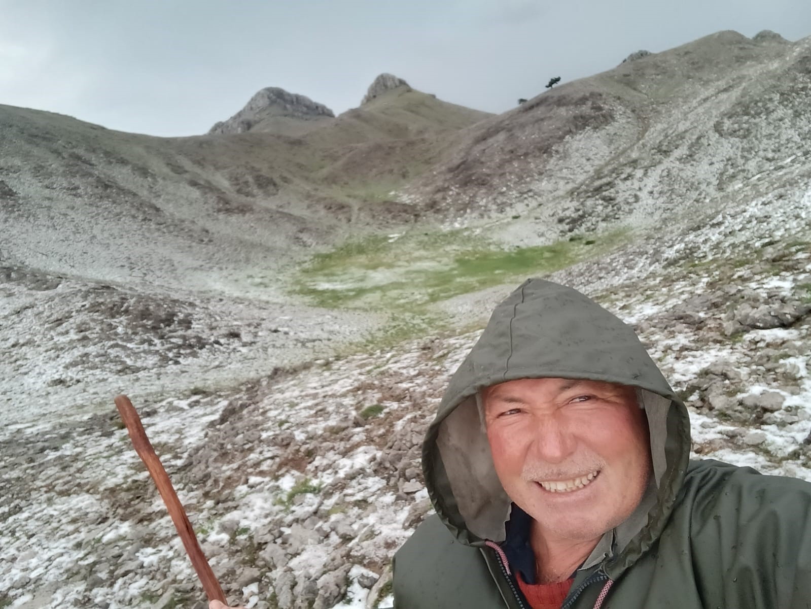 Seydişehir’de sağanak etkili oldu, iş yerlerini su bastı