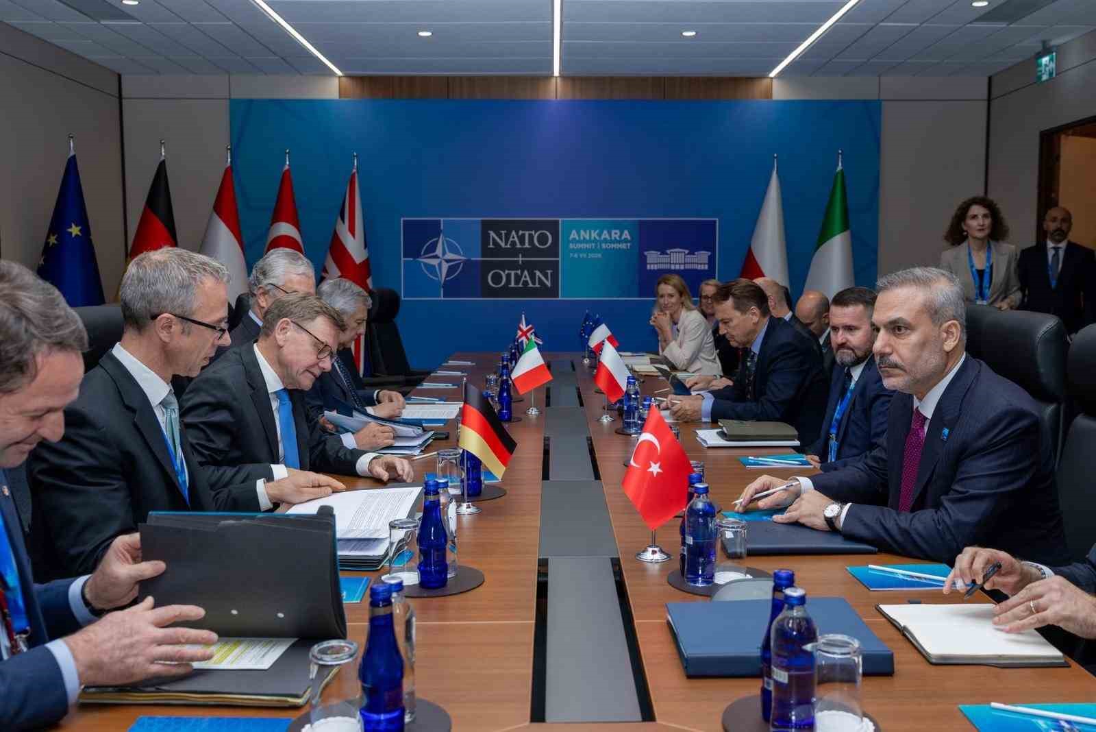 Bakan Fidan, güncel güvenlik meselelerinin ele alındığı kısıtlı katılımlı toplantıya katıldı
