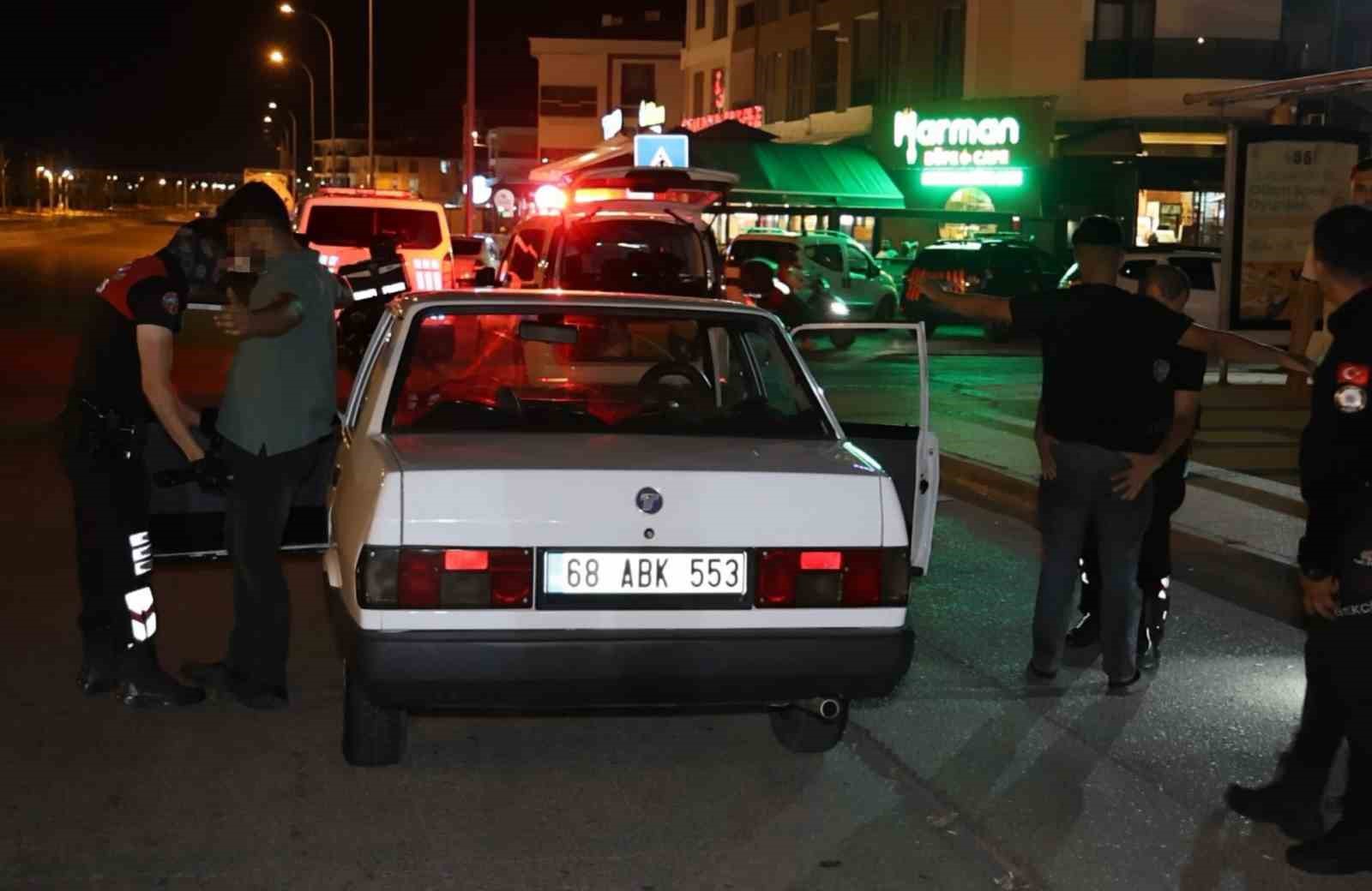 Aksaray’da "NATO Zirvesi" uygulamasında araçlar didik didik arandı