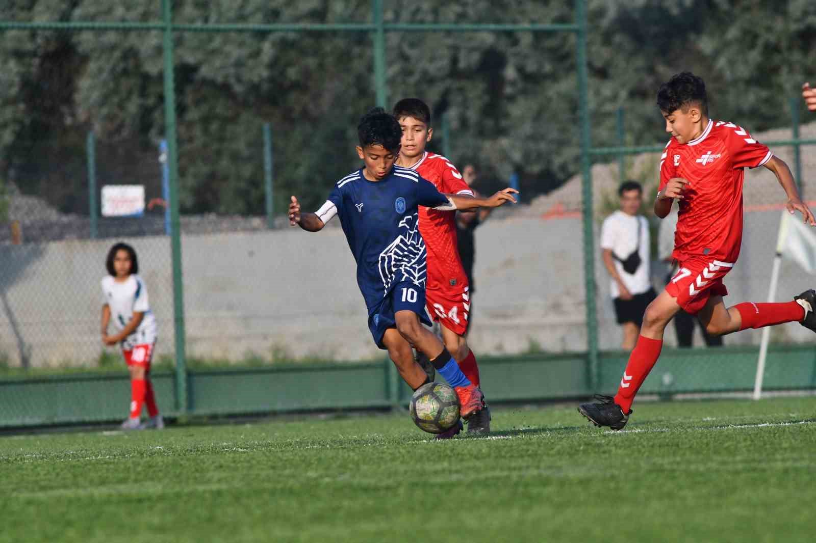Kayseri U-11 Ligi’nde şampiyon Melikgazi Belediyespor oldu