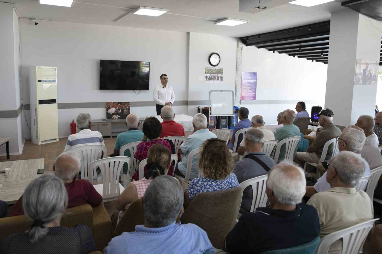 Mersin’de Emekliler Günü coşkuyla kutlandı