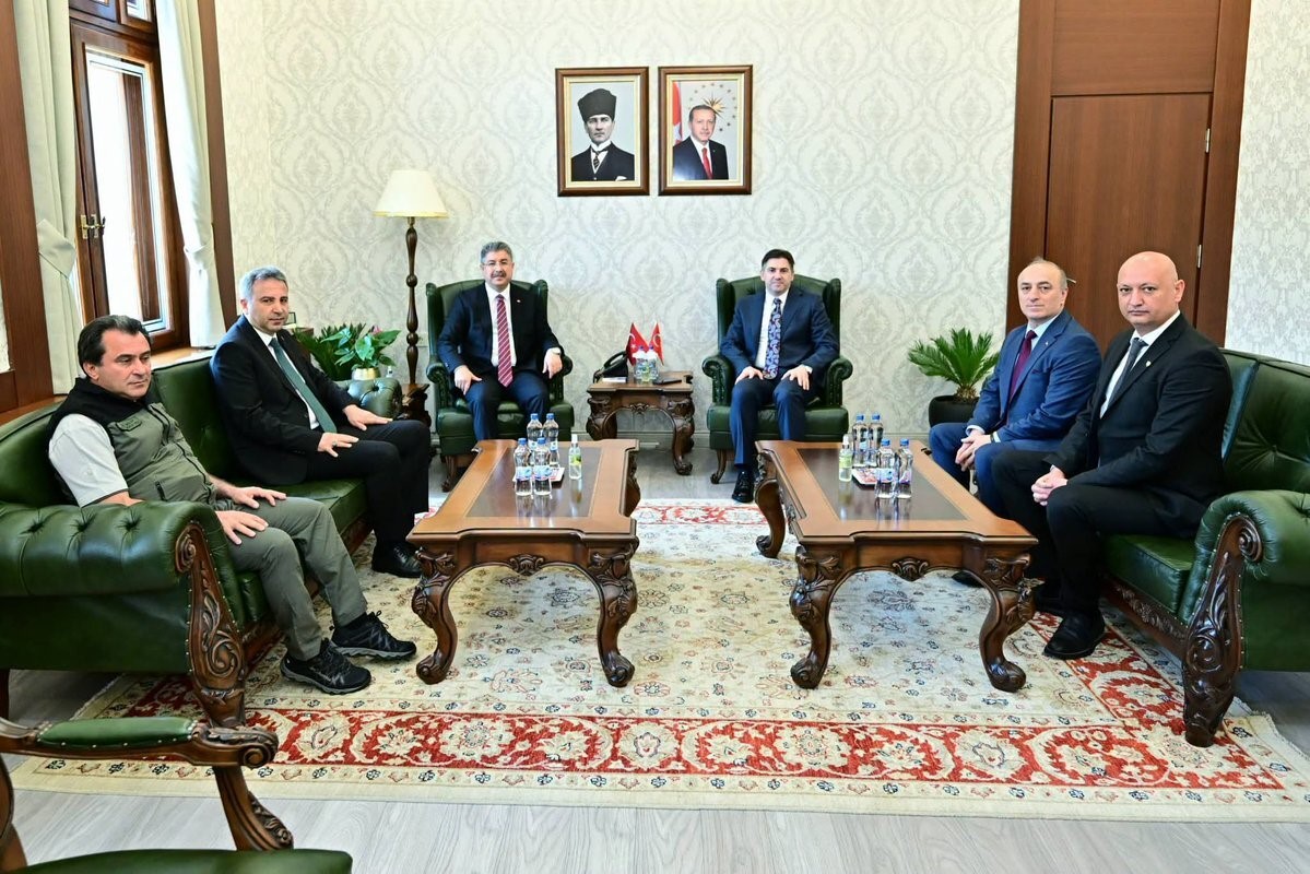 Tarım ve Orman Bakan Yardımcısı Bağcı Eskişehirli üreticilerle bir araya geldi