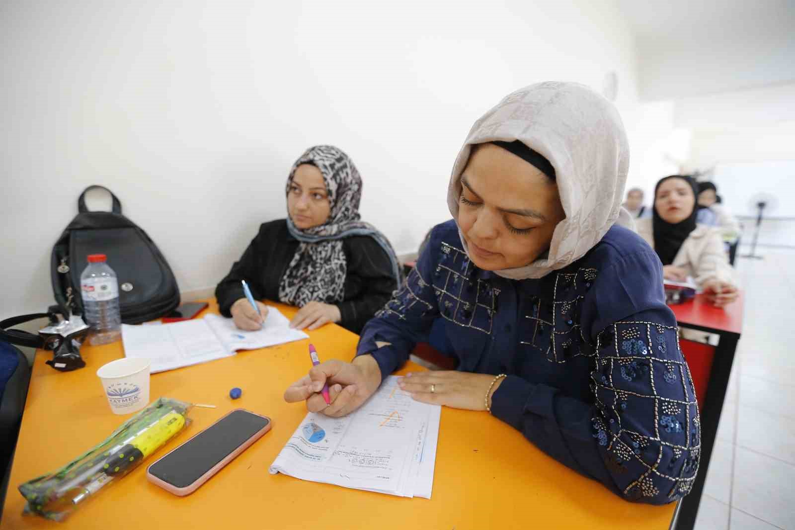 Büyükşehir KAYMEK’in KPSS kursuna ek KPSS Deneme Kulübü ile sınava tam hazırlık