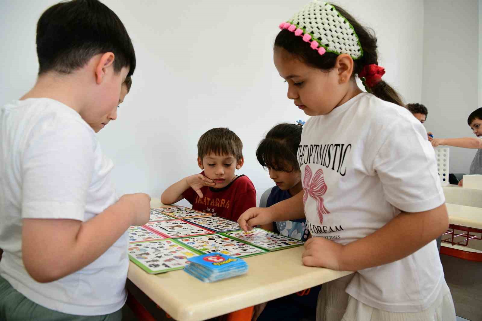 Çayırova’da çocuklara yönelik yaz kursları sürüyor