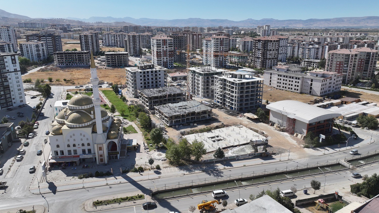 Yeşilyurt’ta yerinde dönüşüm süreci başarıyla tamamlandı